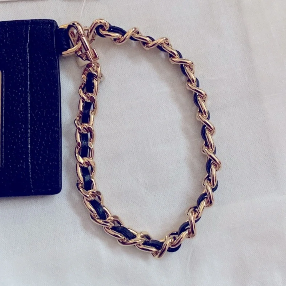 New- Micheal Kors key & card holder with attached chain